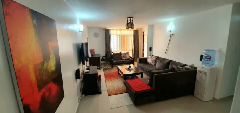 HomeNest Stays - Image 1
