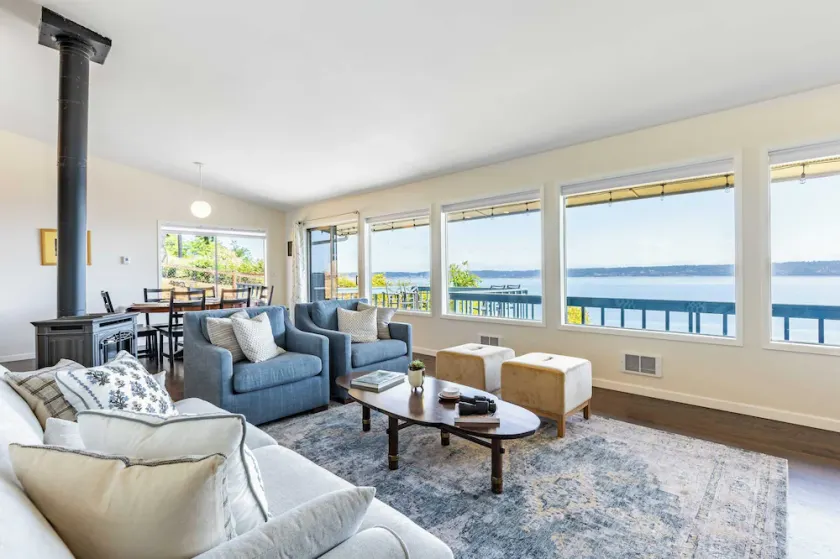 Saratoga by the Sea by Avantstay Panoramic View, Near Langley - Image 1