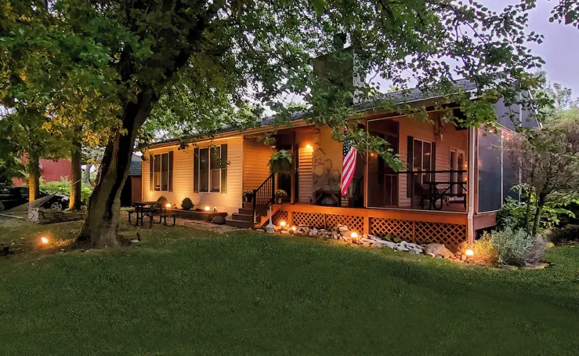 Quarry Vista Kelleys Island, 3 Bedroom, Golf Cart, Hot Tub - Image 1