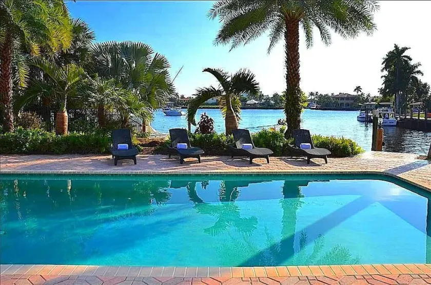 BTSVV'S-Santa Barbara: WATERFRONT ESTATE-beheizter privater Pool! - Image 1