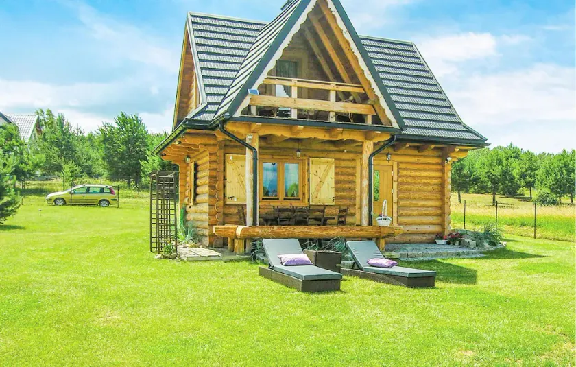 3 Bedroom Beach Front Home In Nidzica - Image 1