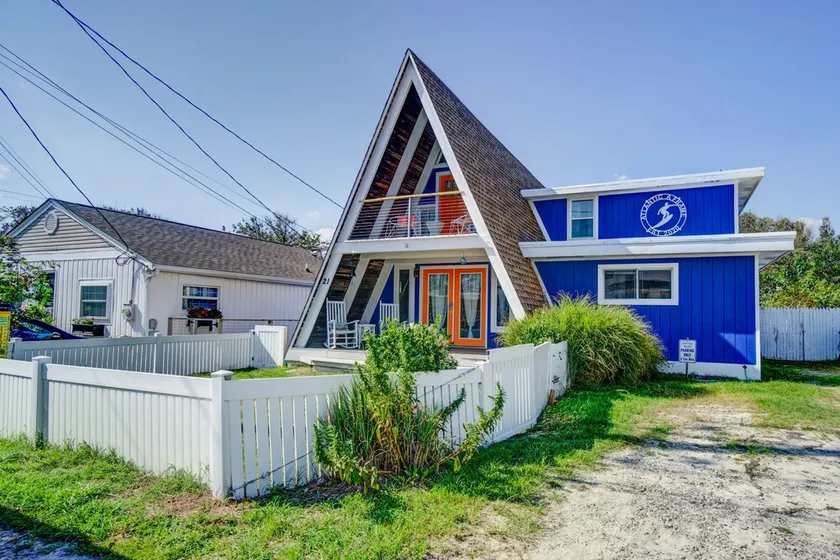 Iconic A-Frame - Beach Block Dewey! Sleeps up to16! Walk Everywhere! - Image 1