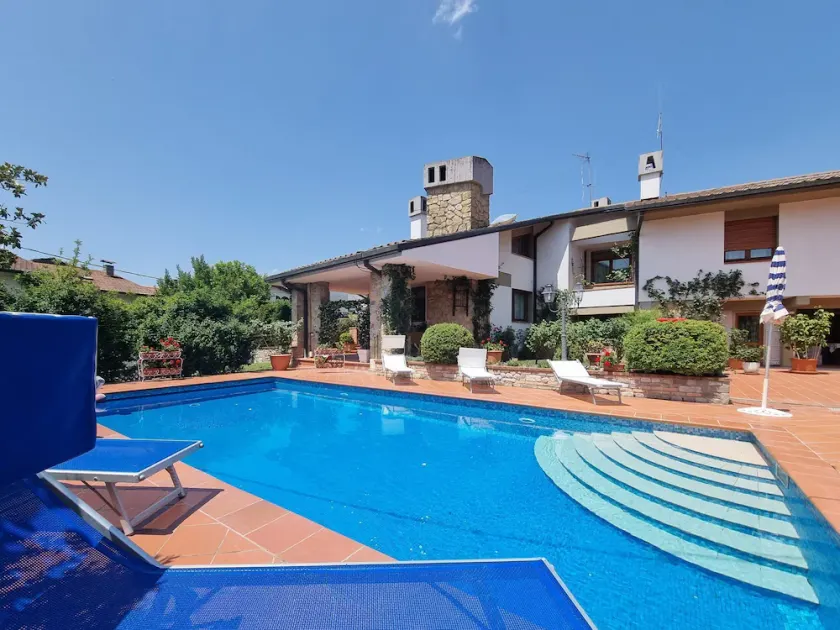 Villa Piazza, privat solopvarmet pool, gåtur til faciliteter! Wifi. - Image 1