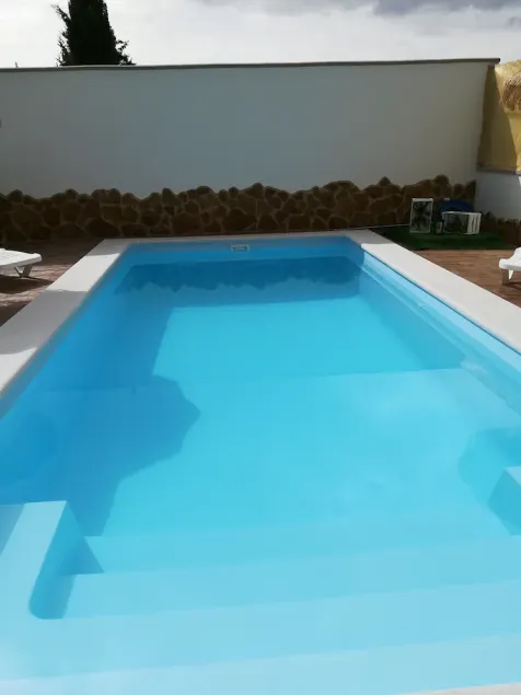 Bungalows en Conjunto Rural con Piscina en Moriles Para Relajarte - Image 1