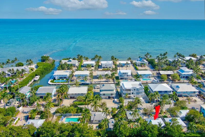 Bungalow #5 - 2 Bed/1 Bath & Pool in Islamorada - Image 1