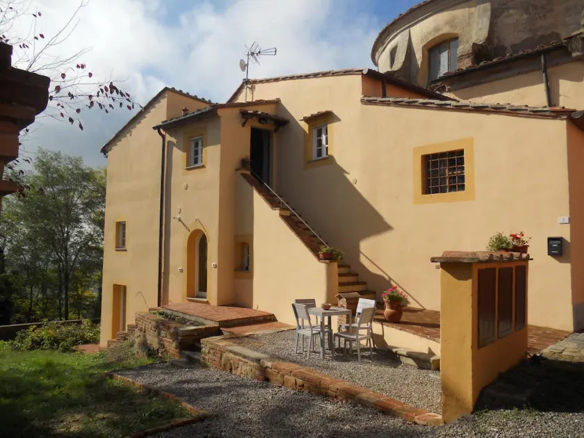 Beautiful Restored Two Bedroom Holiday Apartment with Infinity pool - Image 1