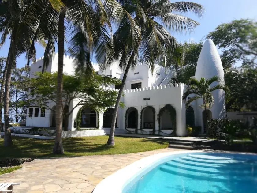 Cagiugua on the Ocean - Image 1