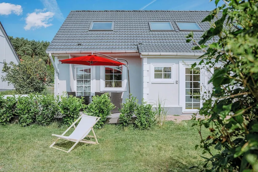 Vacation homes island Usedom house Samara 8 -view of the Achterwasser-sauna whirlpool - Image 1