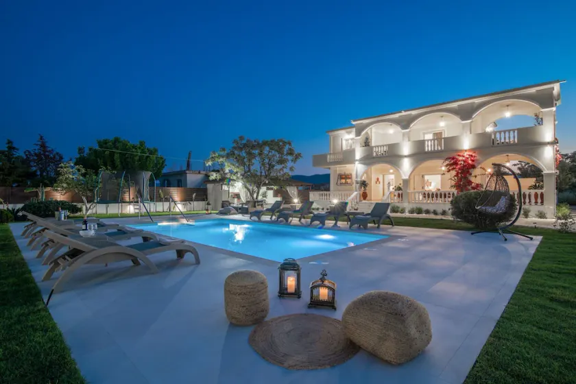 La Casa Di Nina - Villa with Private Pool, by ZanteWize - Image 1