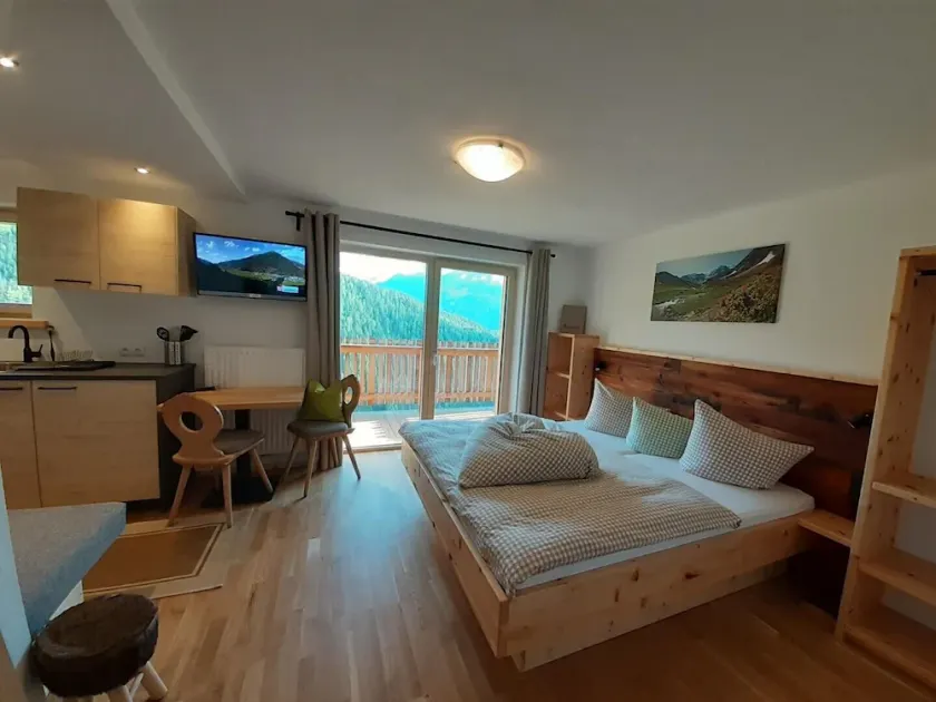 Studio in Ötztal with wellness, children's playground and farm - Image 1