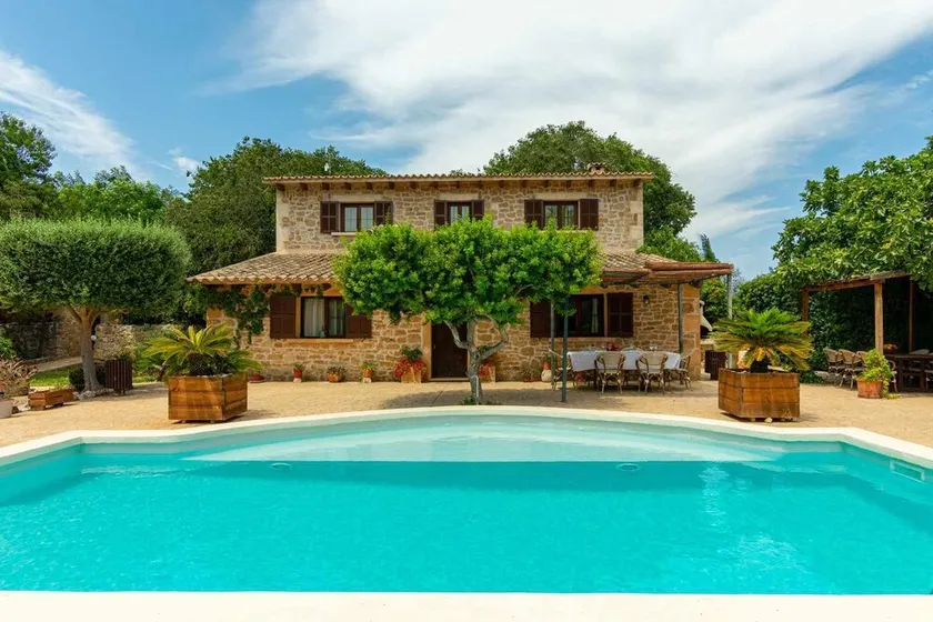 Carbonell, villa with pool close to the sea. - Image 1