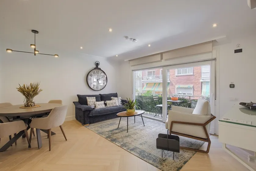 Live the most luxurious Madrid in this apartment in the Salamanca district - Image 1