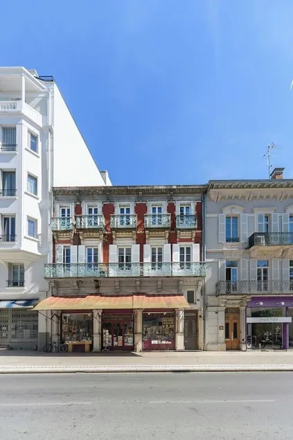 Superbe loft climatisé dans immeuble classé - Image 1