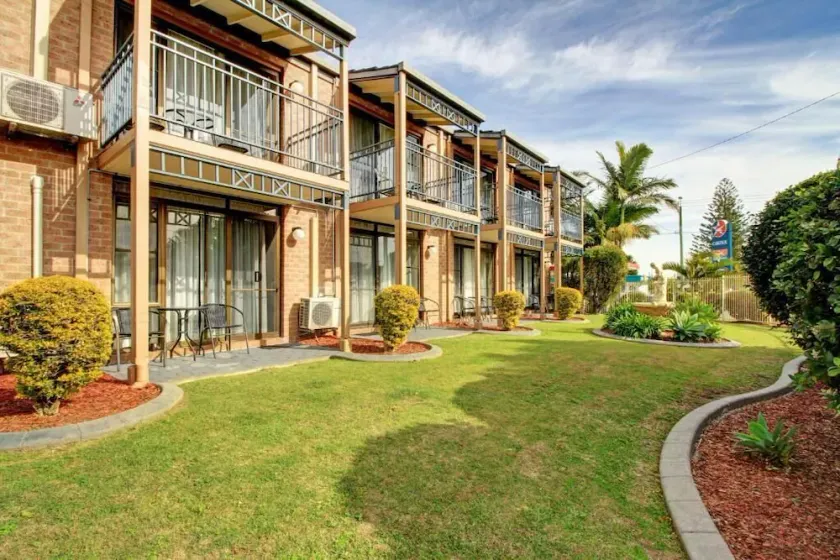 Town Beach Motor Inn Port Macquarie - Image 1
