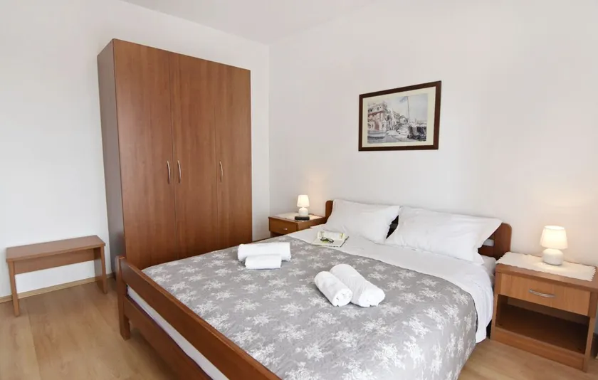 Apartment for couples in the house with pool Valica - Image 1