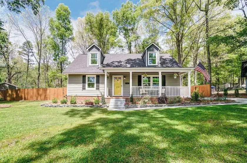Charming Getaway on the Greenway! - Image 1