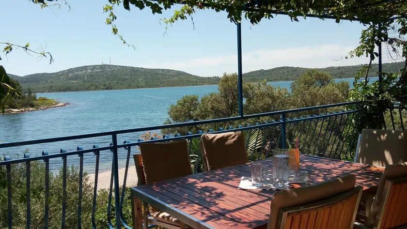 Beachfront Apartment Fortuna - Home away from home - Image 1
