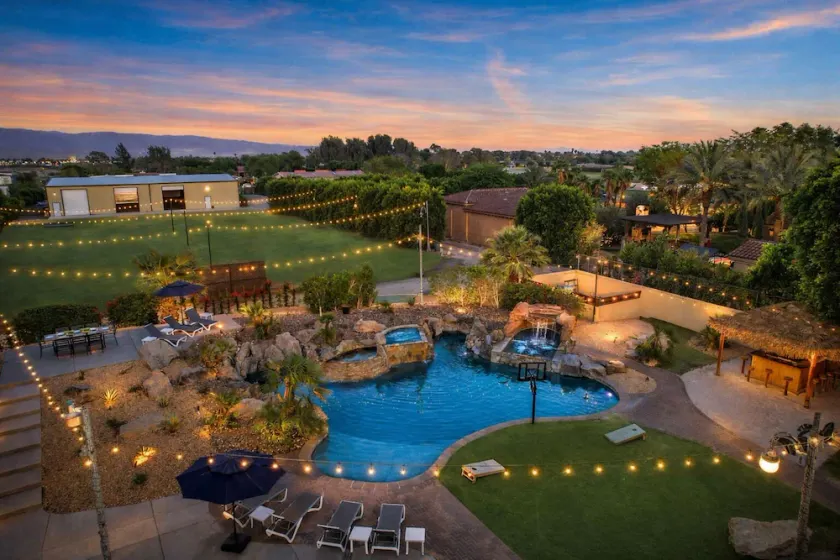 The Bentley Estate: Pickleball, Water slide, Grotto, Sauna, Game Room! - Image 1