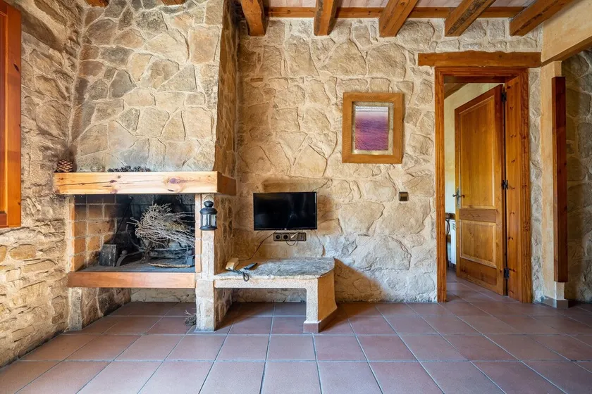 Apartment 'El Clos 2' with Balcony and Wi-Fi - Image 1