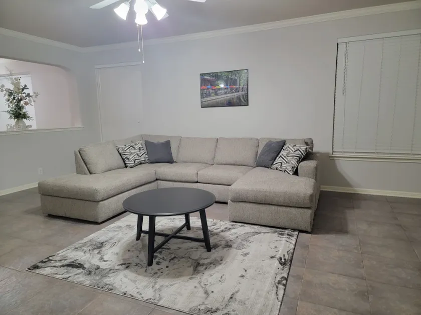 \"The Love Birds\" -4 bed/ 2 bath single story in Remington Heights - Image 1