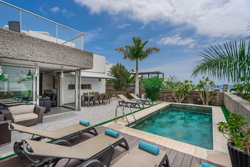 Lux Villa 30 with 5 bedrooms  in El Duque area, just 250m from the beach - Image 1