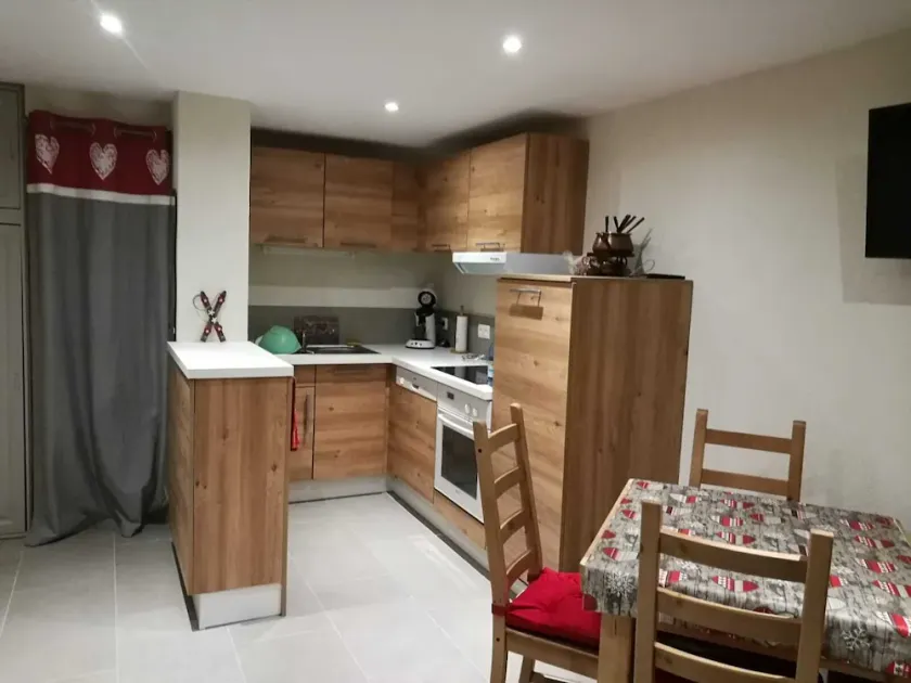 Beautiful 2-room apartment with unobstructed view - Image 1