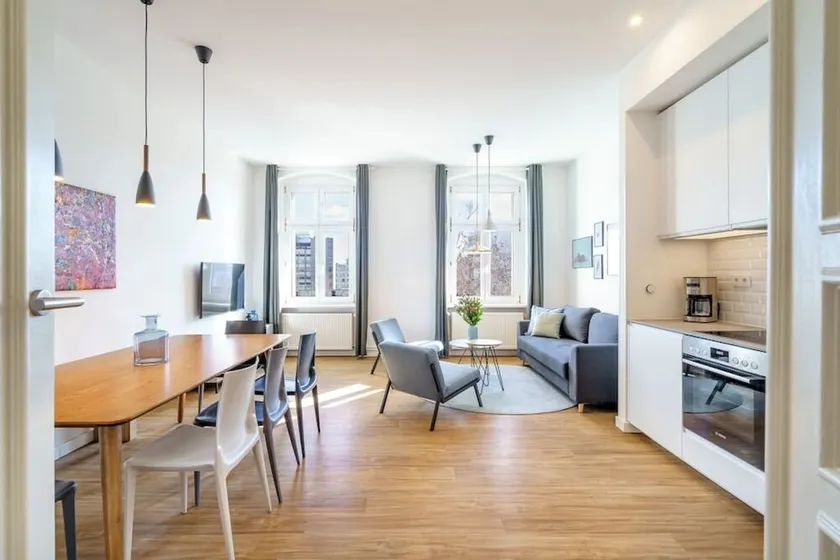 Spectacular Modern 4-bedrooms Apartment_9 - Image 1