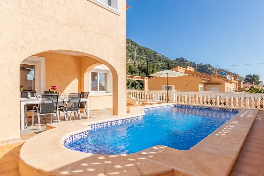 Villa 'Galicia' avec vue sur les montagnes, piscine privée et Wi-Fi - Image 1