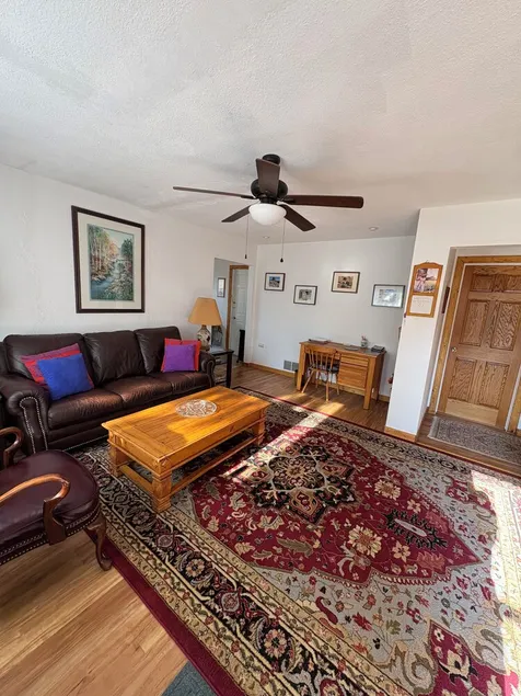 Clean Quiet and Comfortable. Family friendly. Close to Mesa Verde National Park. - Image 1