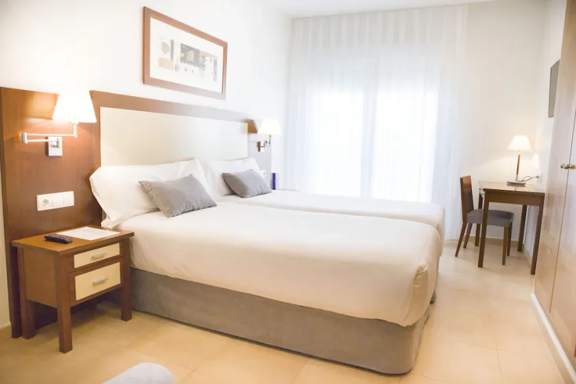 Aparthotel Albufera - Image 1
