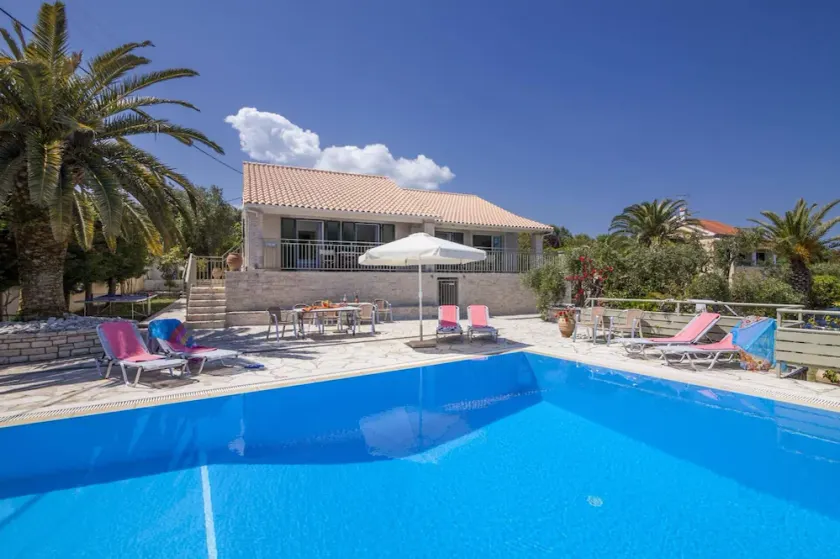 Villa Petra by Villa Plus - Image 1