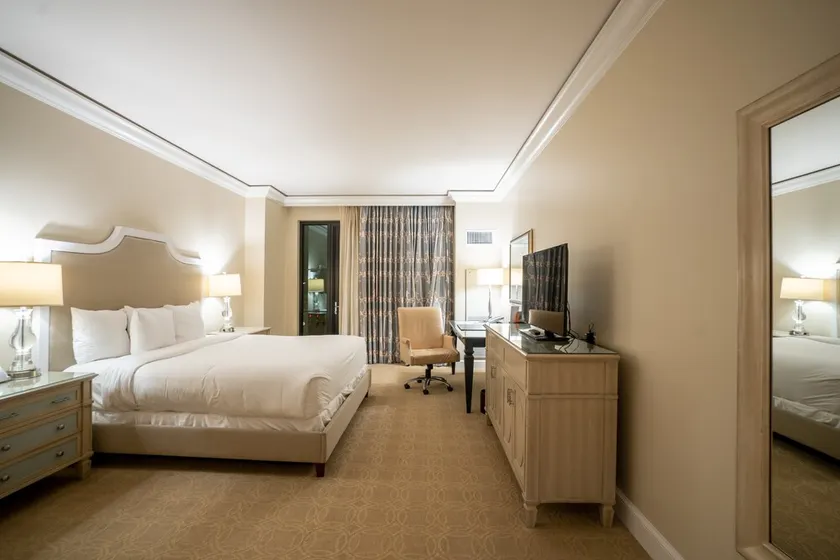 San Antonio | Couples Resort Stay | Pool + Spa | 1BR Suite - Image 1