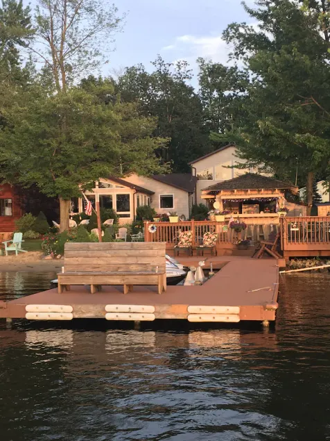 Beautiful Lake Home with Tiki Bar for EXTRA FUN Home is governed by Ordinance - Image 1