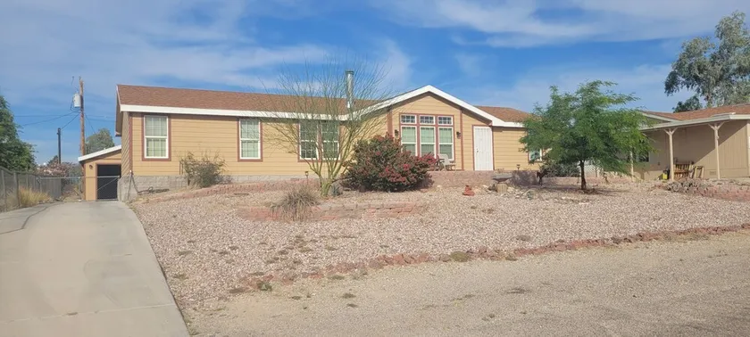 Your Desert Retreat...pets welcome. - Image 1