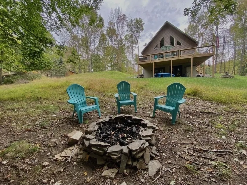 The Getaway Chalet With A View - Image 1