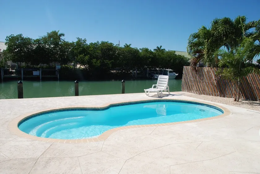 Schönes Haus in Key Colony Beach! Privater Pool. Dock. Tiki Hütte - Image 1