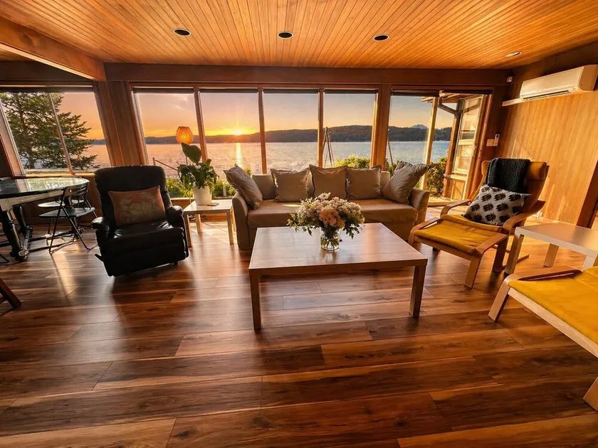 Experience ‘The Magic Hour'; where Heaven meets Earth on the Hood Canal..... - Image 1