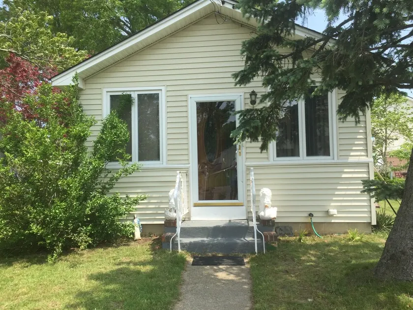Cozy home within walking distance to Delaware Bay perfect for family  - Image 1