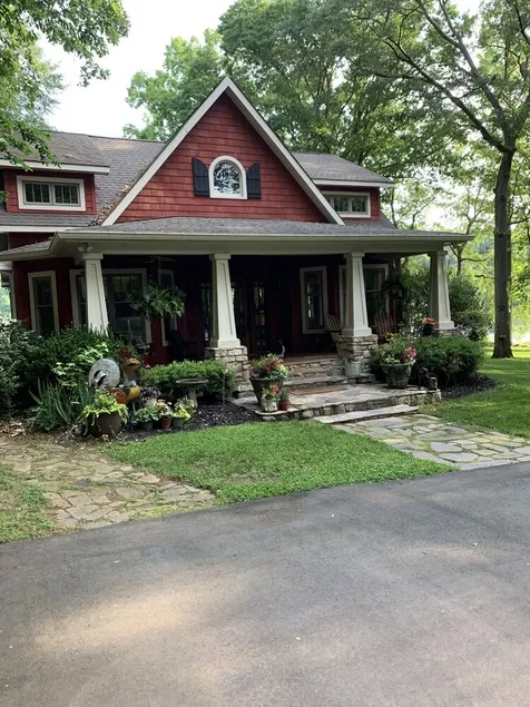 Beautiful Charlotte Lake Wylie Waterfront Bungalow - Image 1