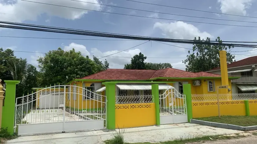 Beautiful 1 bedrooms, 1 bathroom  sleep 2 people close to the Town of Santa Cruz - Image 1