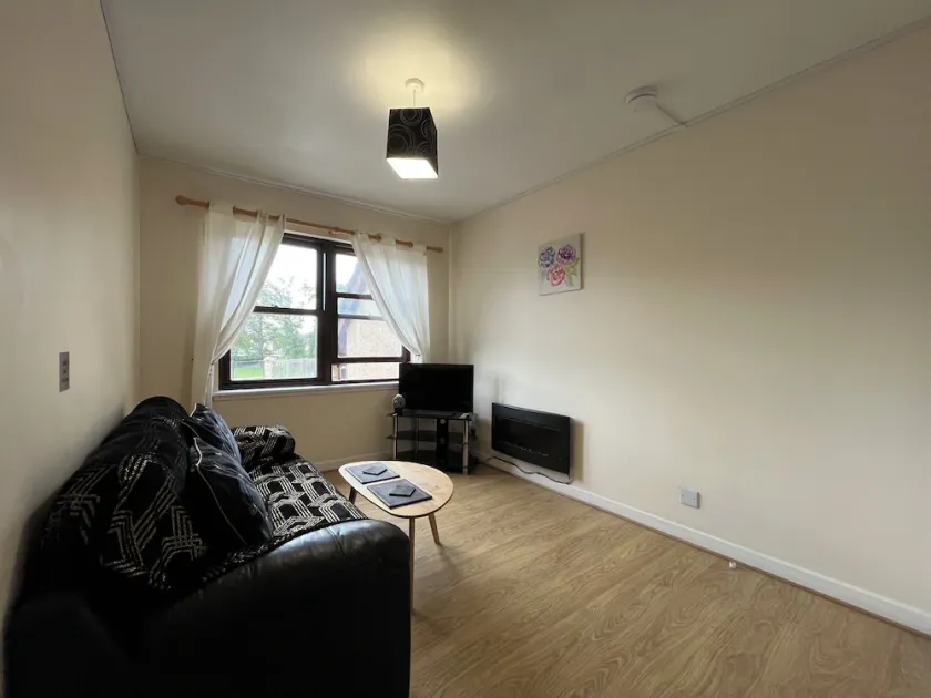 River View Apartment - Image 1