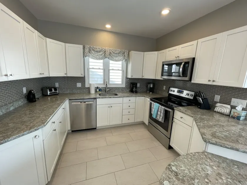 Beautiful Beach Front - 3 BR 3 Bath  - Image 1