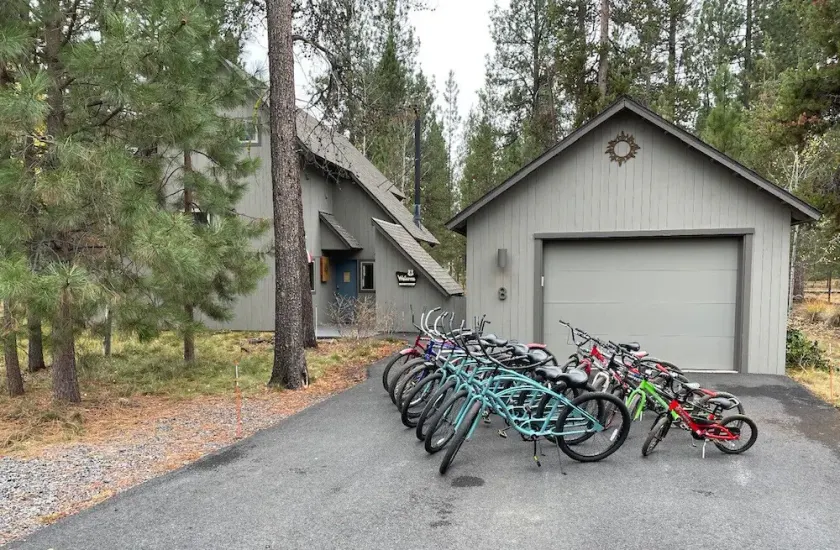 10 Star Retreat! Hot Tub/Bonus Room/Loft/AC/SHARC/Bikes & Fully Remodeled Fun! - Image 1