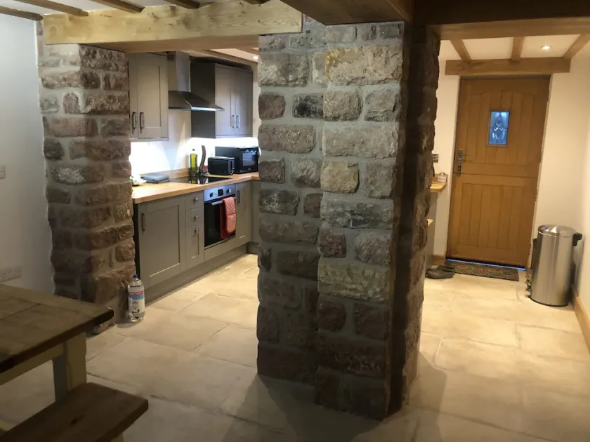 Luxurious Barn Conversion - Image 1
