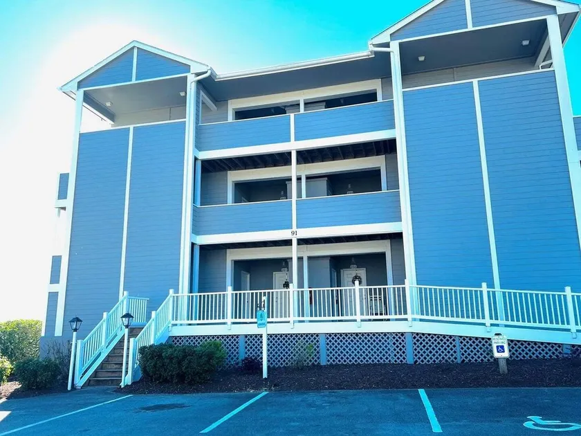 Golden Memories offers unobstructed views of the Lockwood Folly Inlet - Image 1