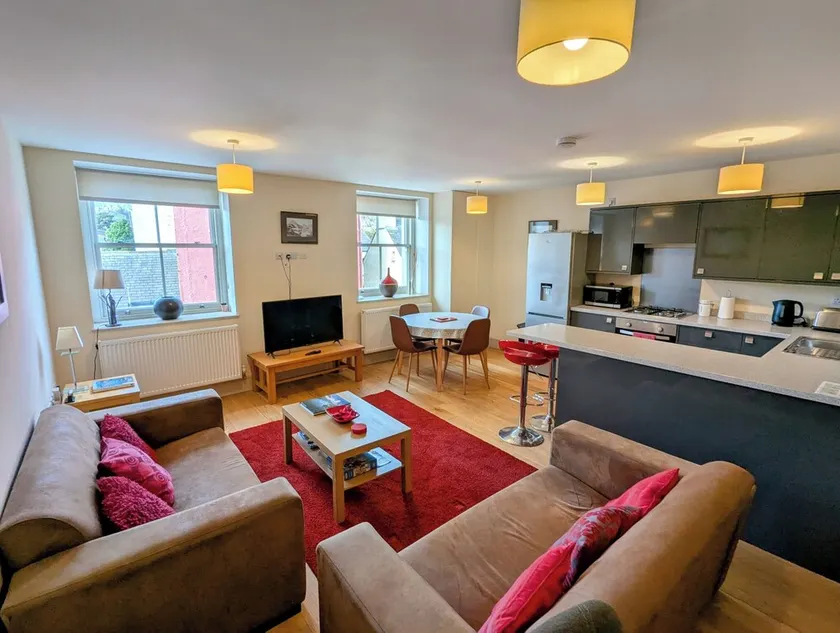 Ulverston Town Centre modern apartment - Image 1