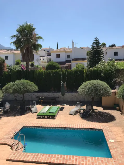 Fabelhafte familienfreundliche 4-Bett-Villa mit privatem Pool - Image 1