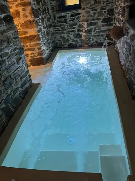 Private Heated Pool Palia Mandra - Image 1