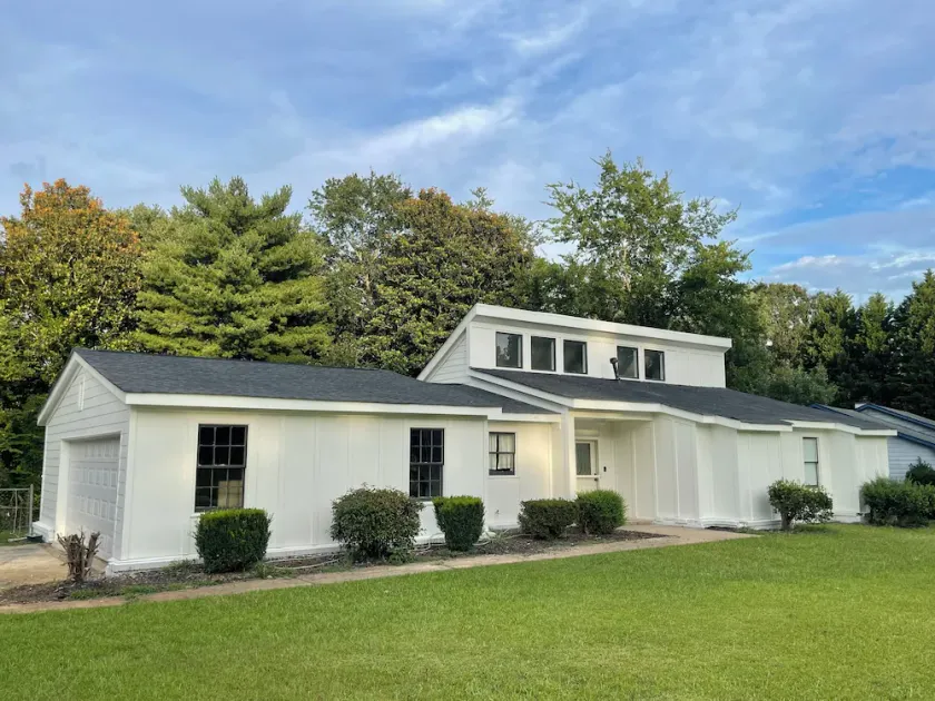Entire Home in Conyers - Image 1