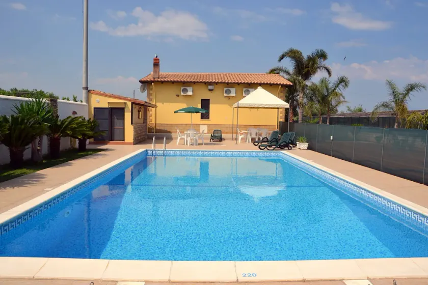 Fantástica Villa Carla com piscina privada no meio da zona rural da Sicília - Image 1